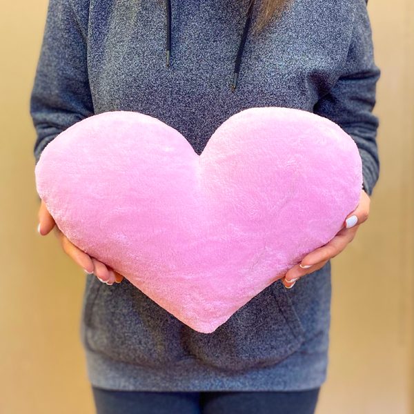 Мягкая игрушка в виде сердца 30 см нежно розовое