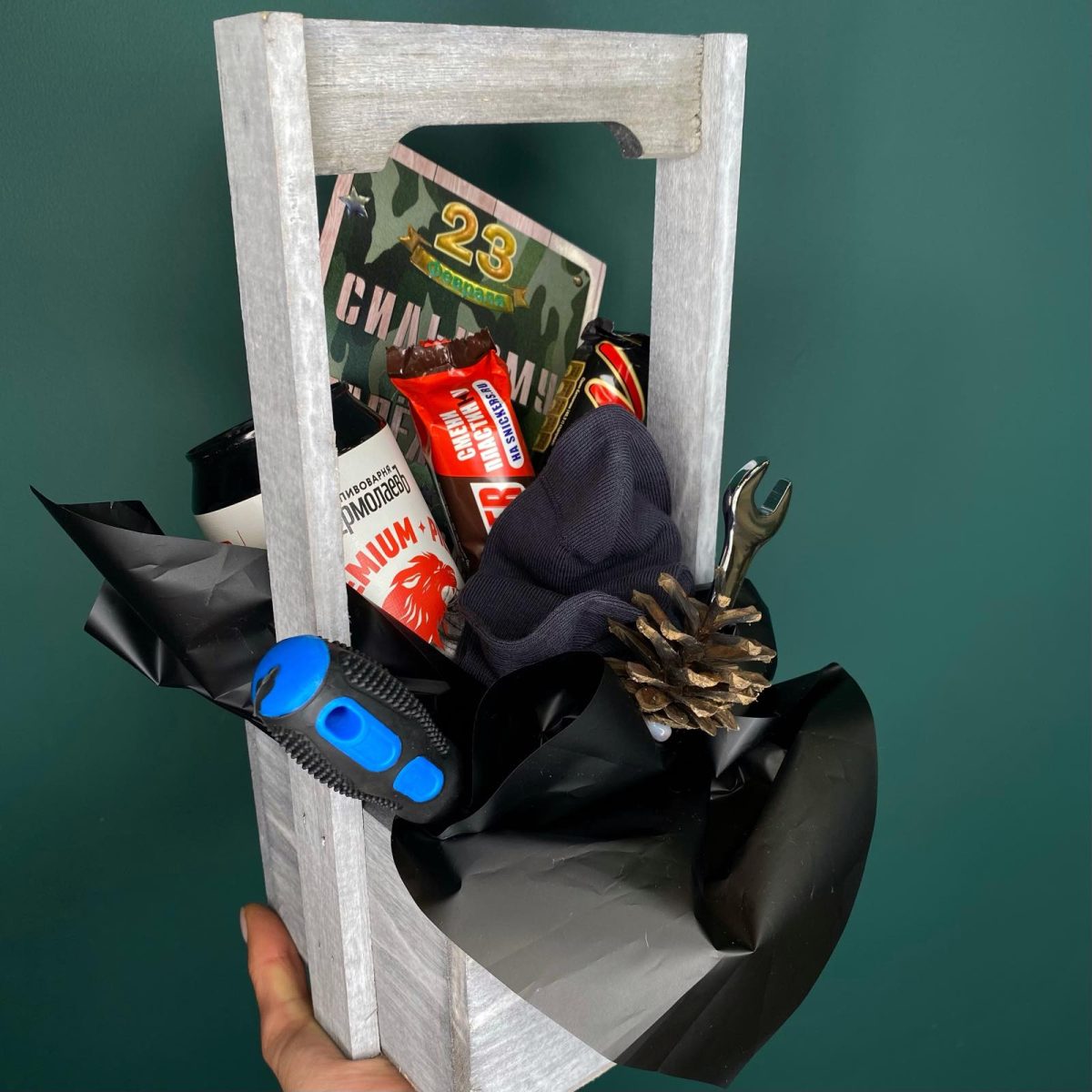 full_a2b2cd79d59d1eb1d6c6cc84786cab62 Мужская композиция "Сильному" — изображение 1