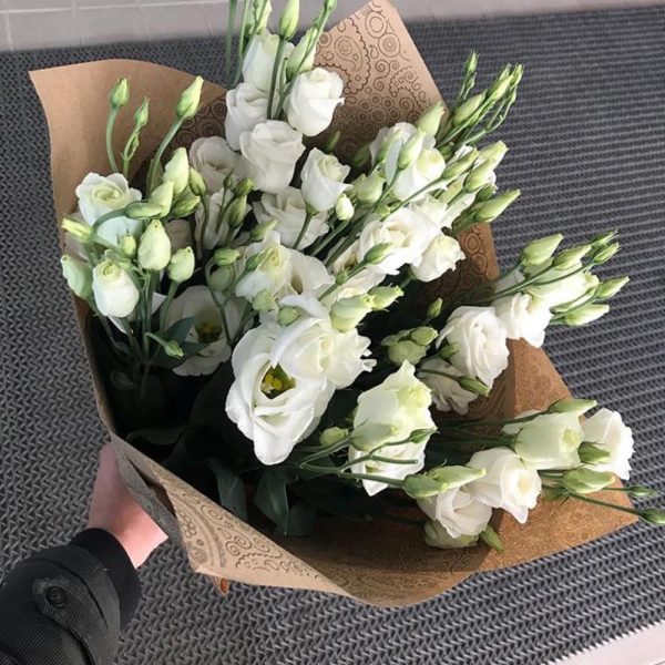 Букет из белых эустом