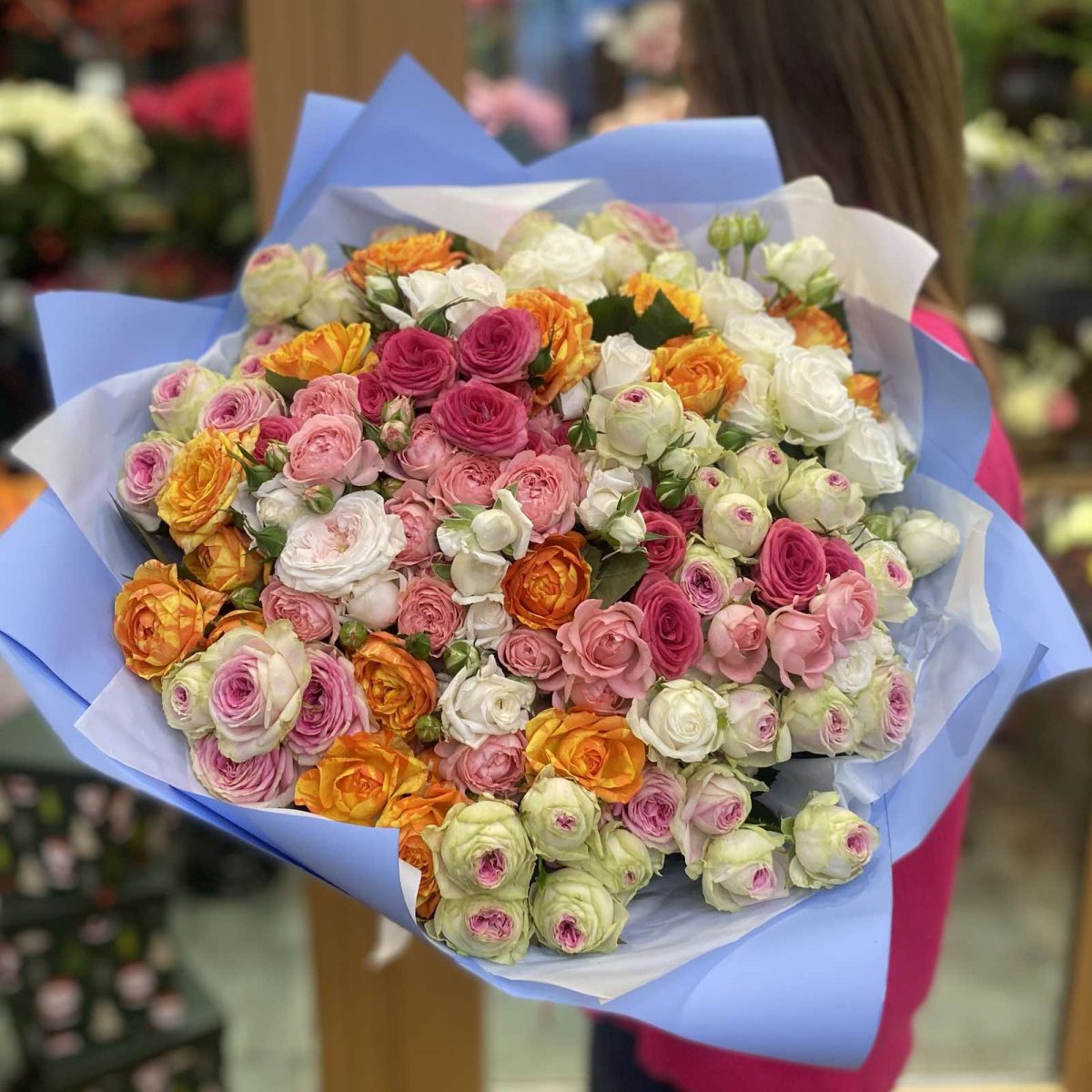 full_edc5cf5ec35f08ccaf305578fe13f9cb Букет из кустовых роз "Зефир" — изображение 1